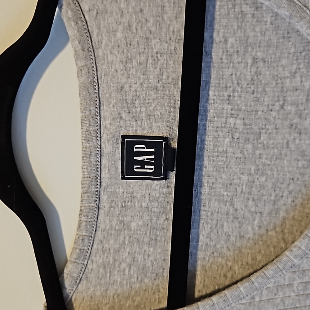 GAP Grey Bodysuit - Picture 2 of 3